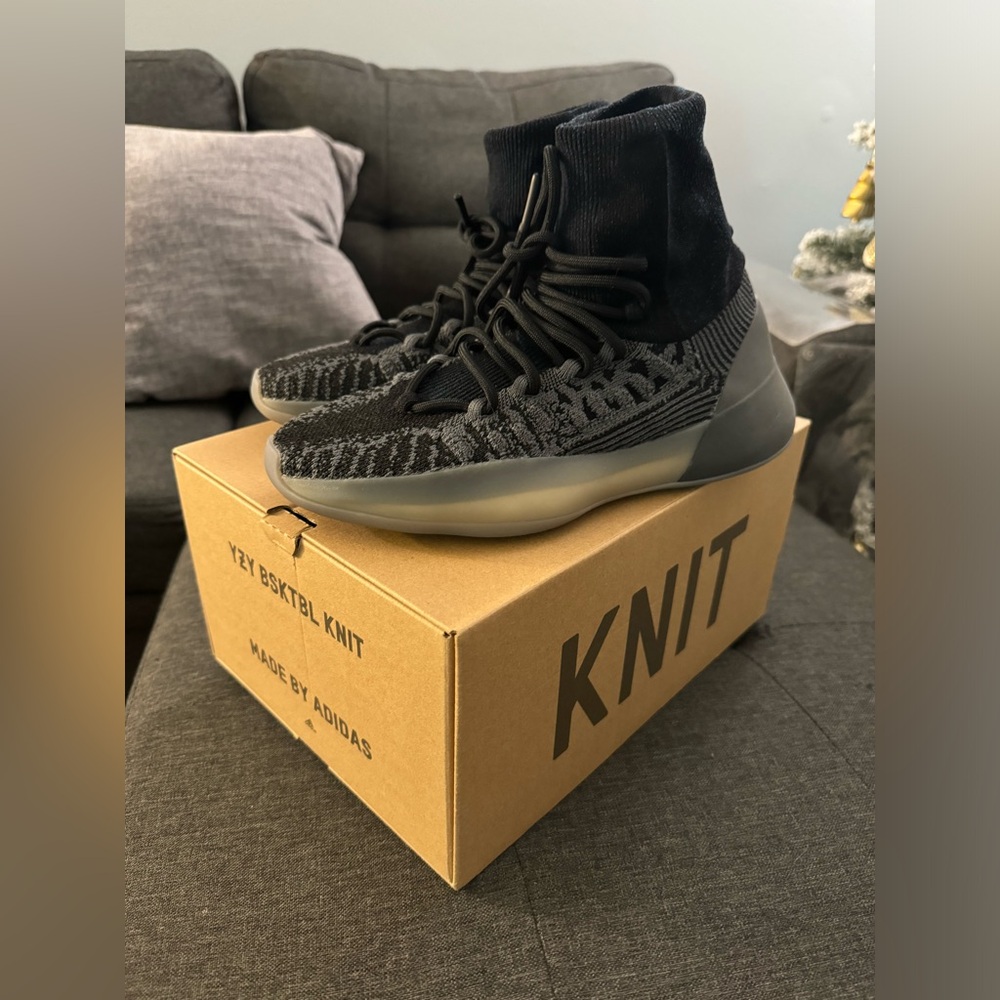 Yeezy Bsktbl Knit Slate blue size 6.5